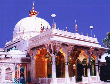 Udaipur - Mount Abu - Chittorgarh - Ajmer - Jaipur Tours