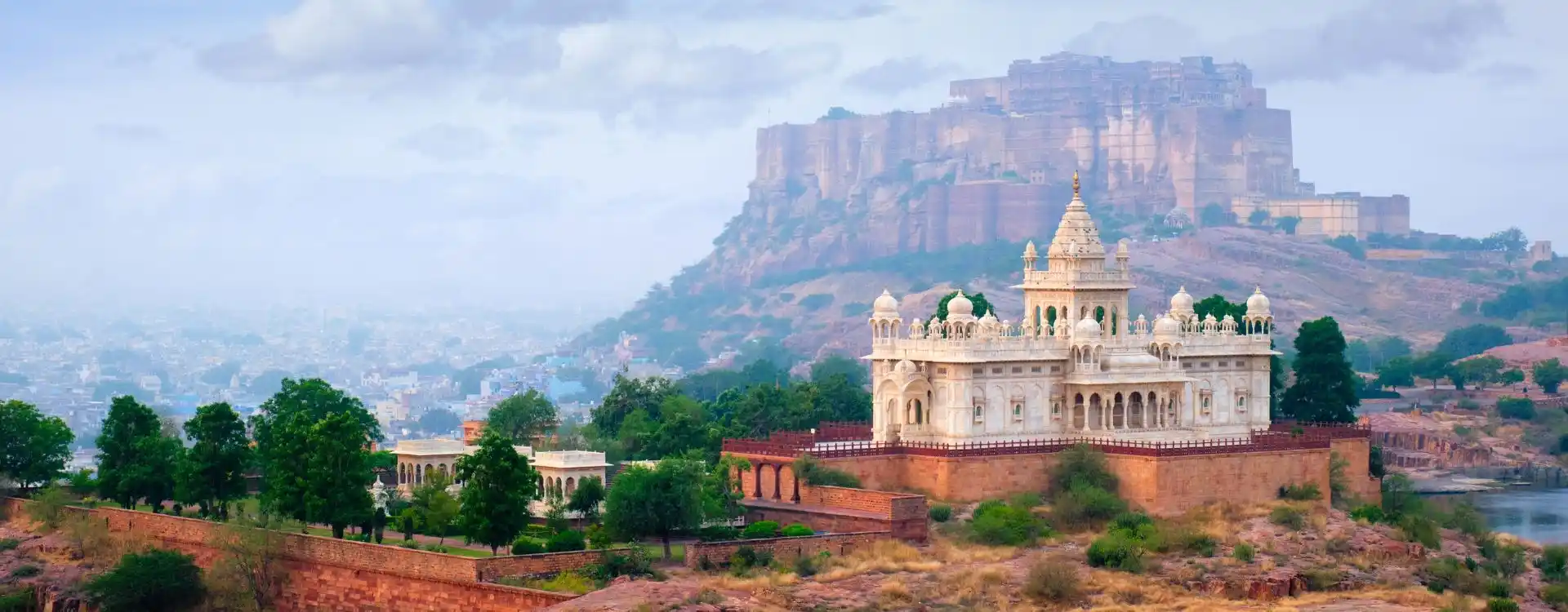 Day 4–5: Jodhpur or Jaisalmer – Royal Blues or Golden Sands